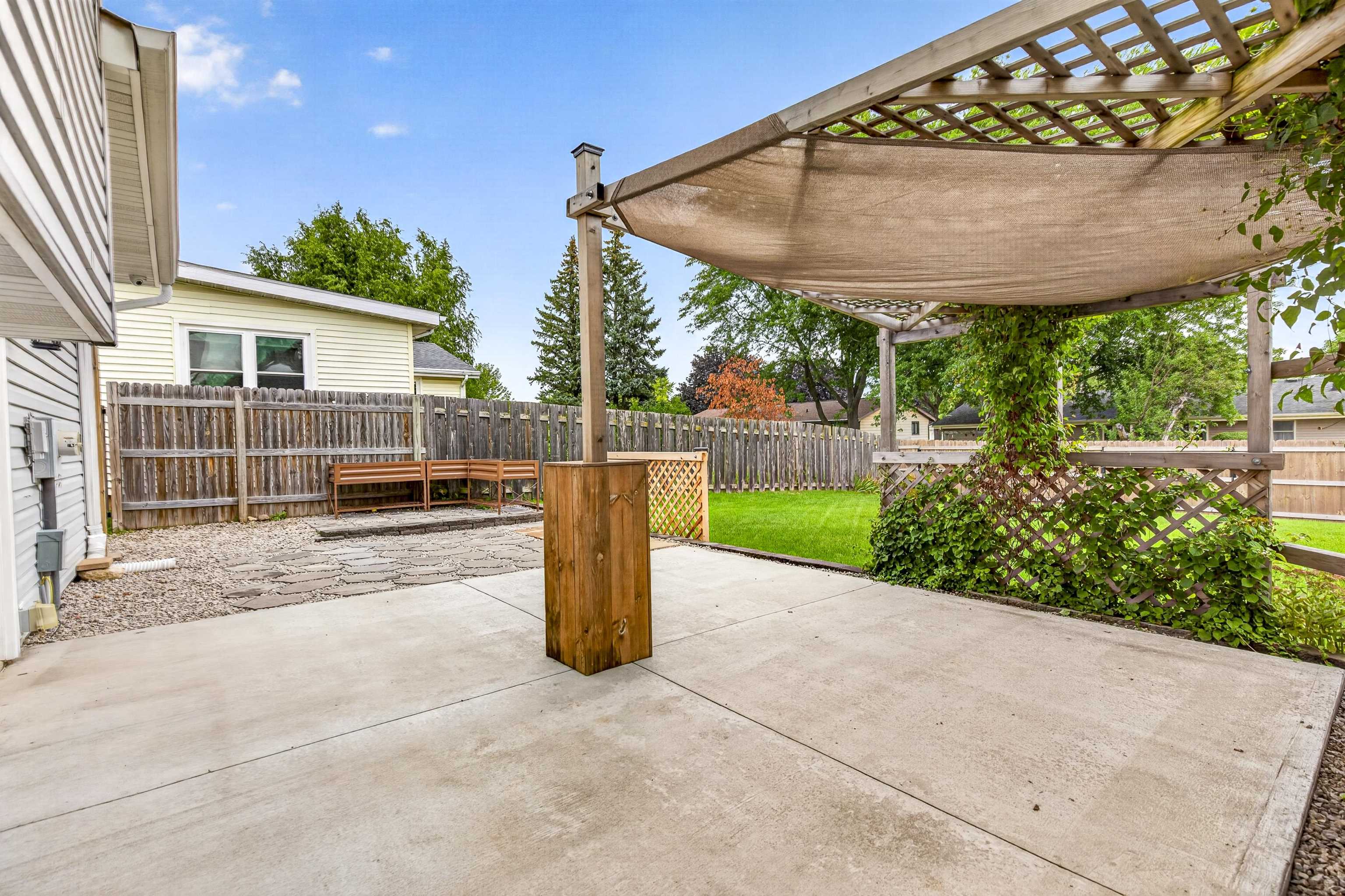 1378 INVERNESS Lane
