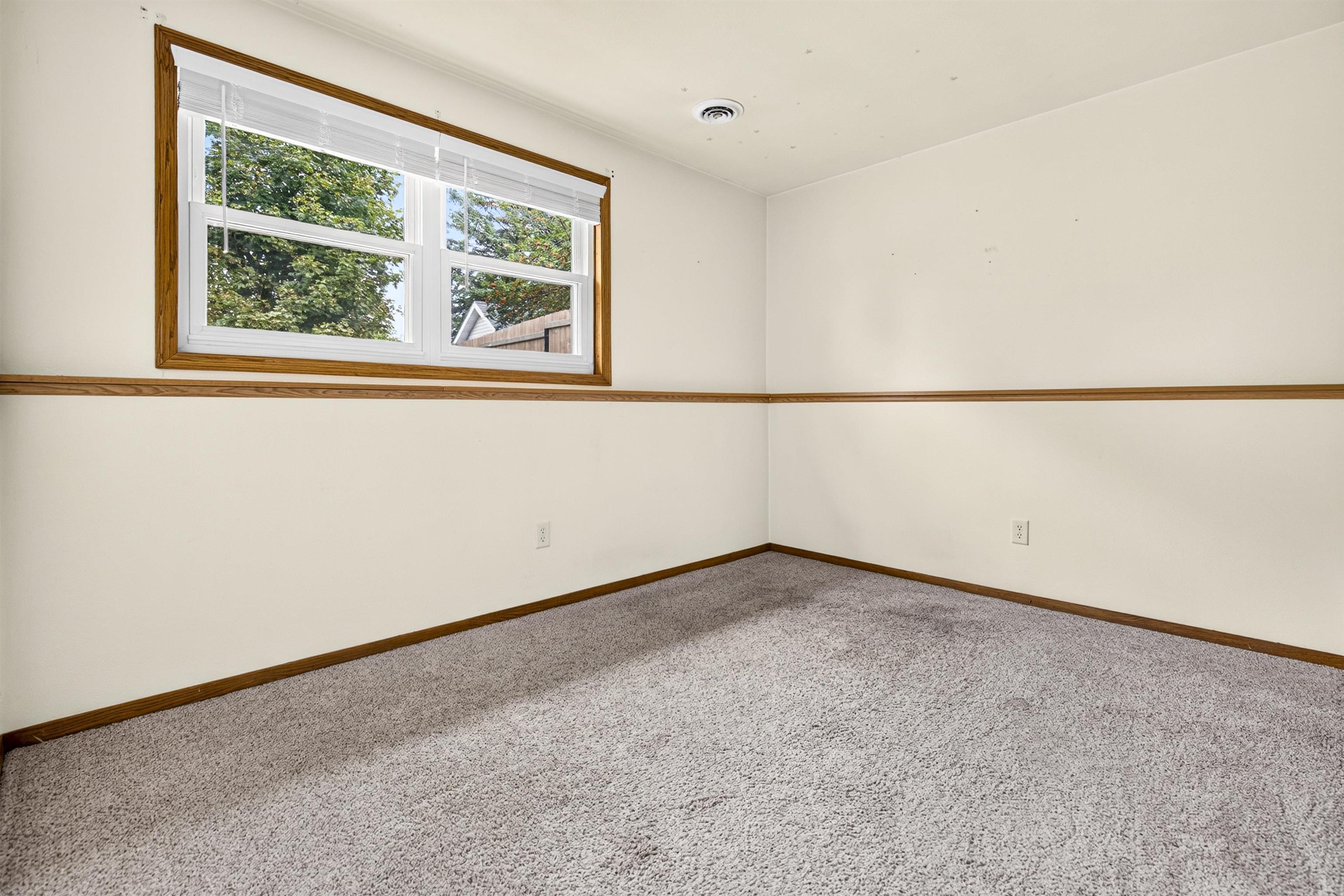 1378 INVERNESS Lane