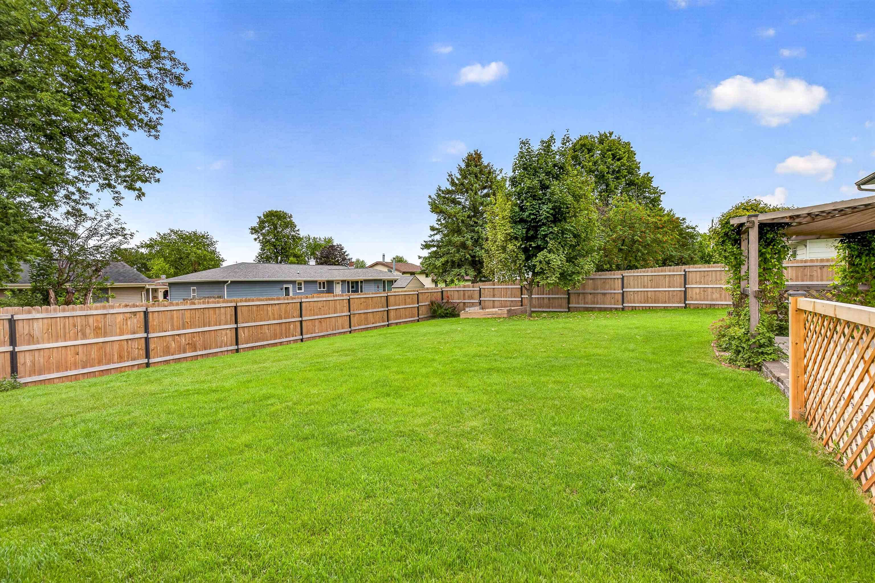 1378 INVERNESS Lane
