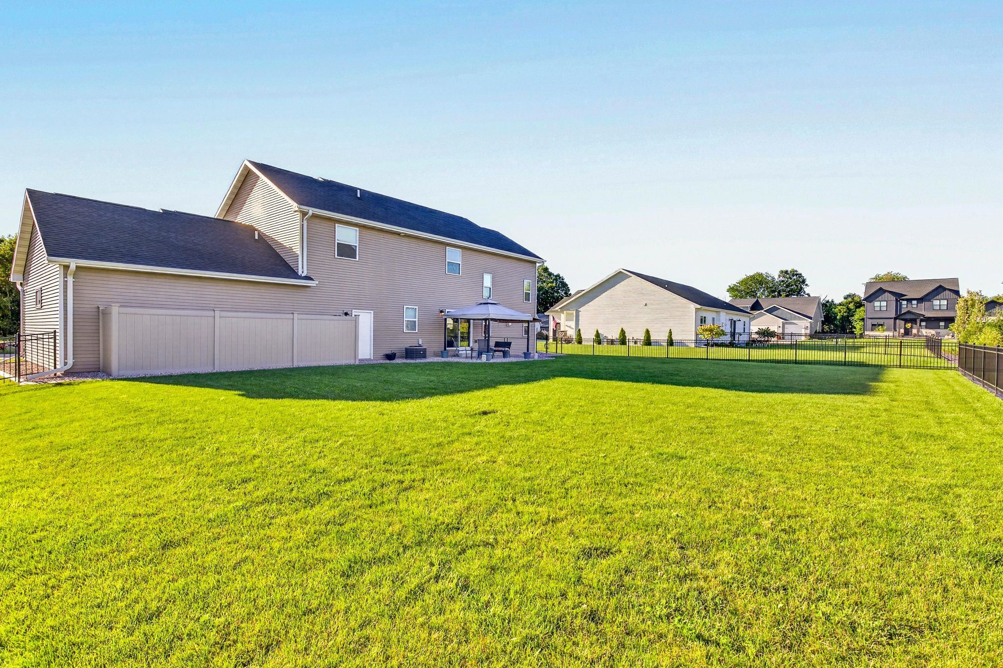 2215 SOFTWIND Road