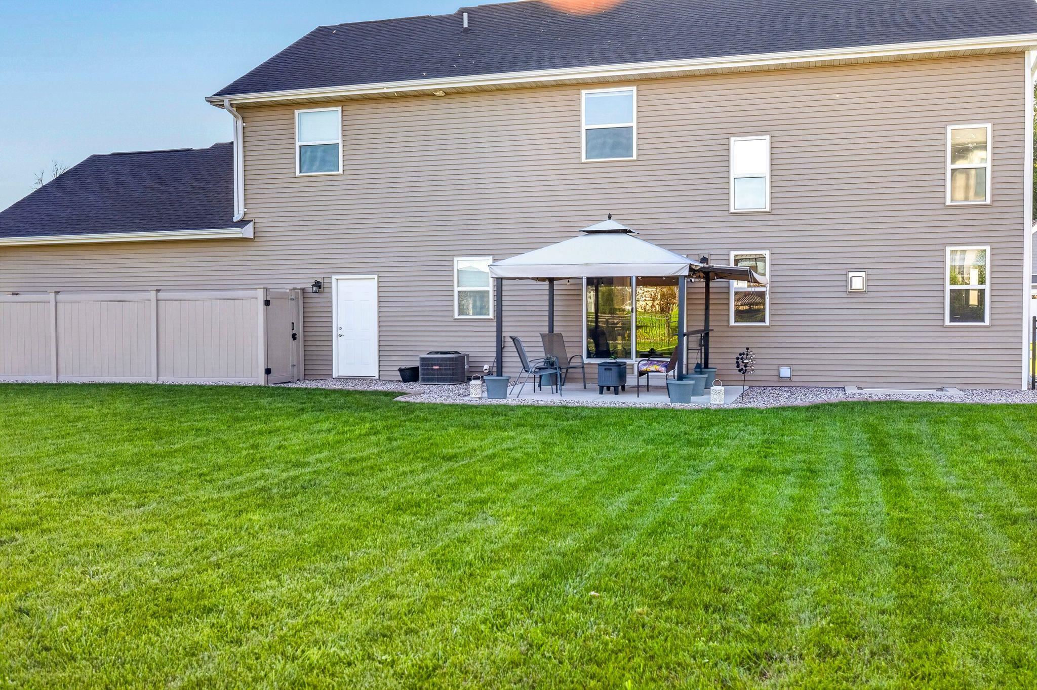 2215 SOFTWIND Road