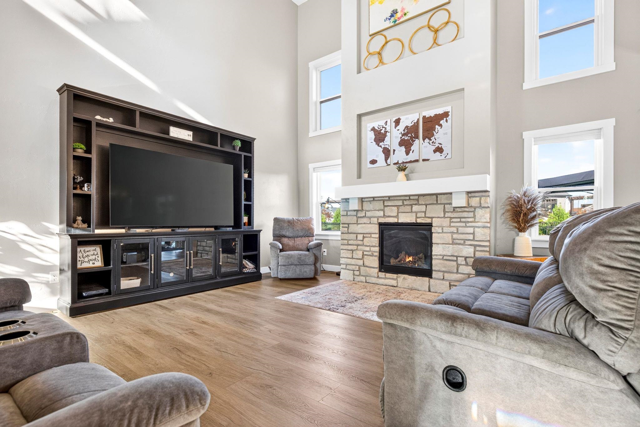 2215 SOFTWIND Road