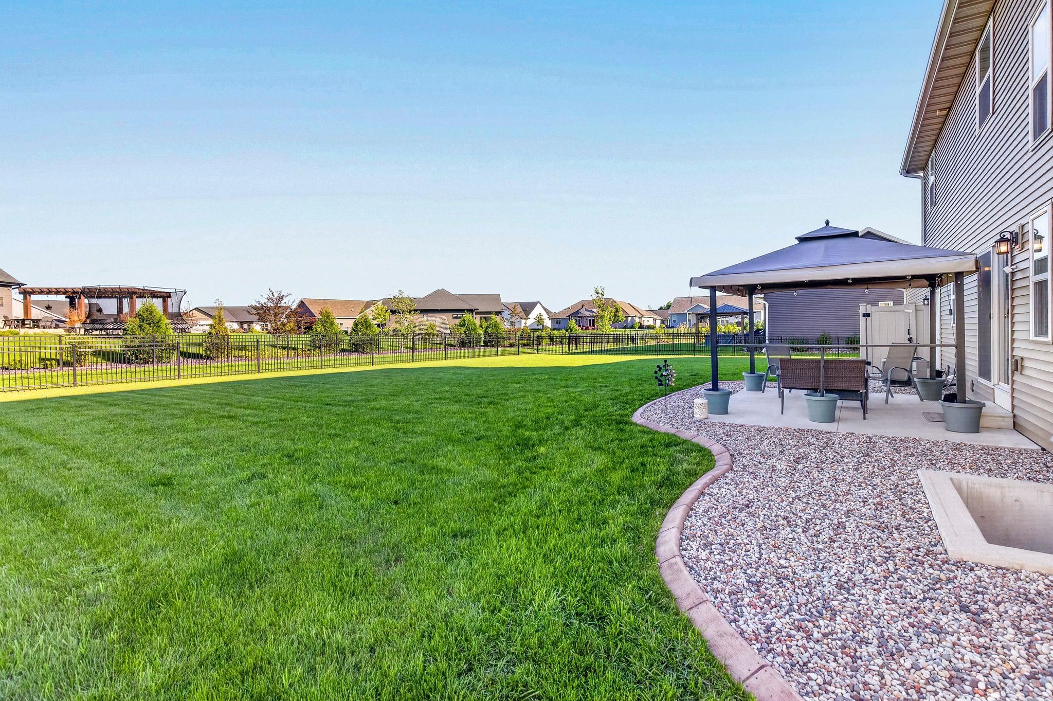 2215 SOFTWIND Road