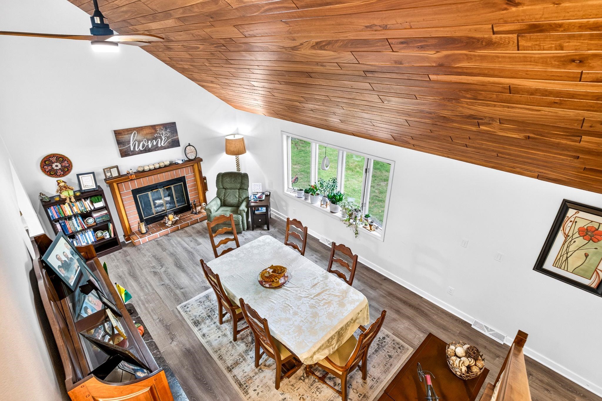 3412 N MARIAH Lane