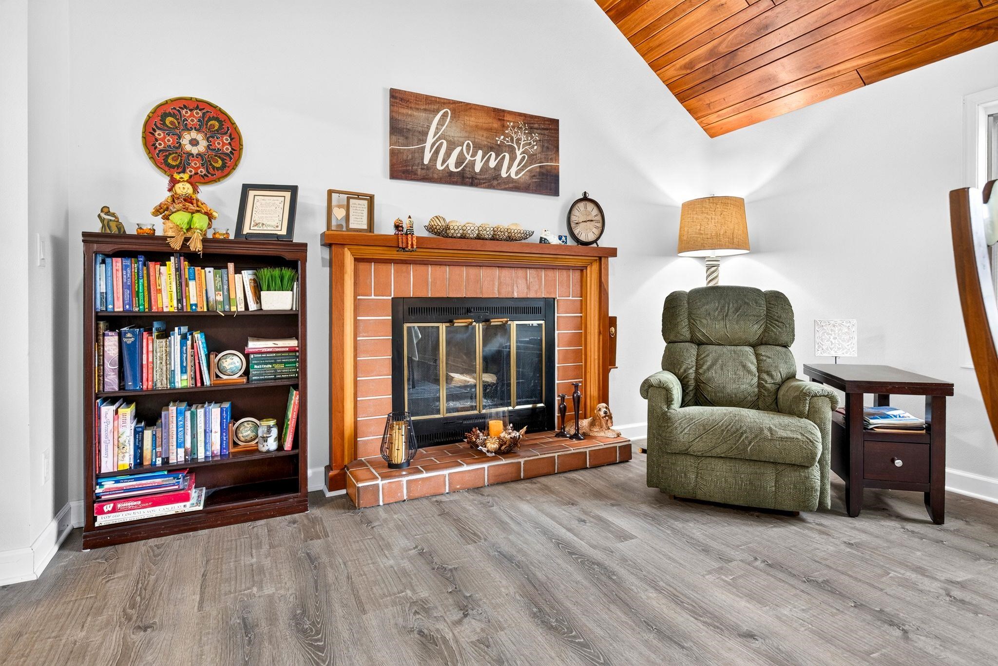 3412 N MARIAH Lane