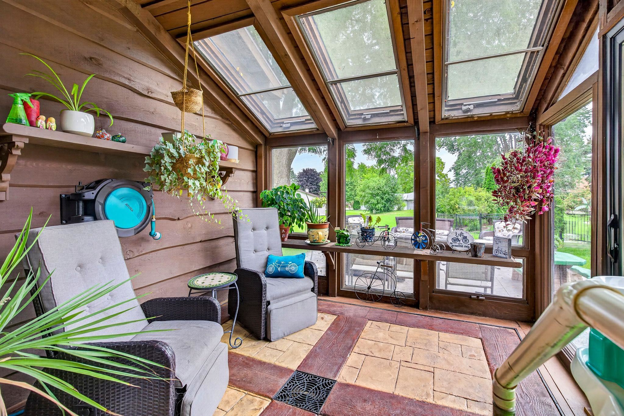 3412 N MARIAH Lane