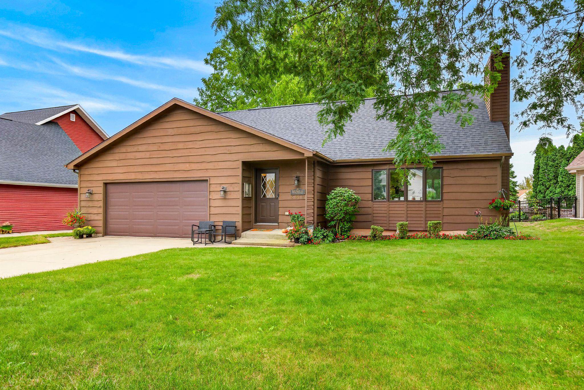 3412 N MARIAH Lane