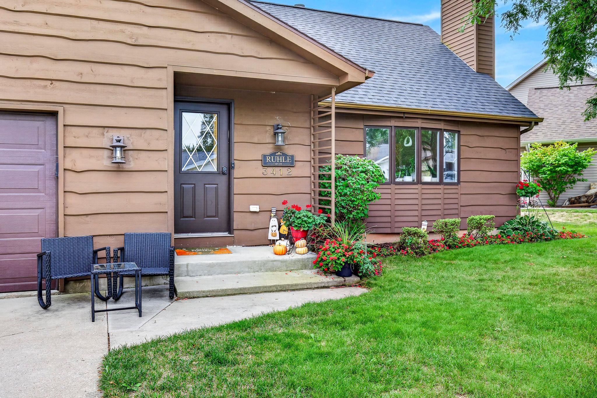 3412 N MARIAH Lane