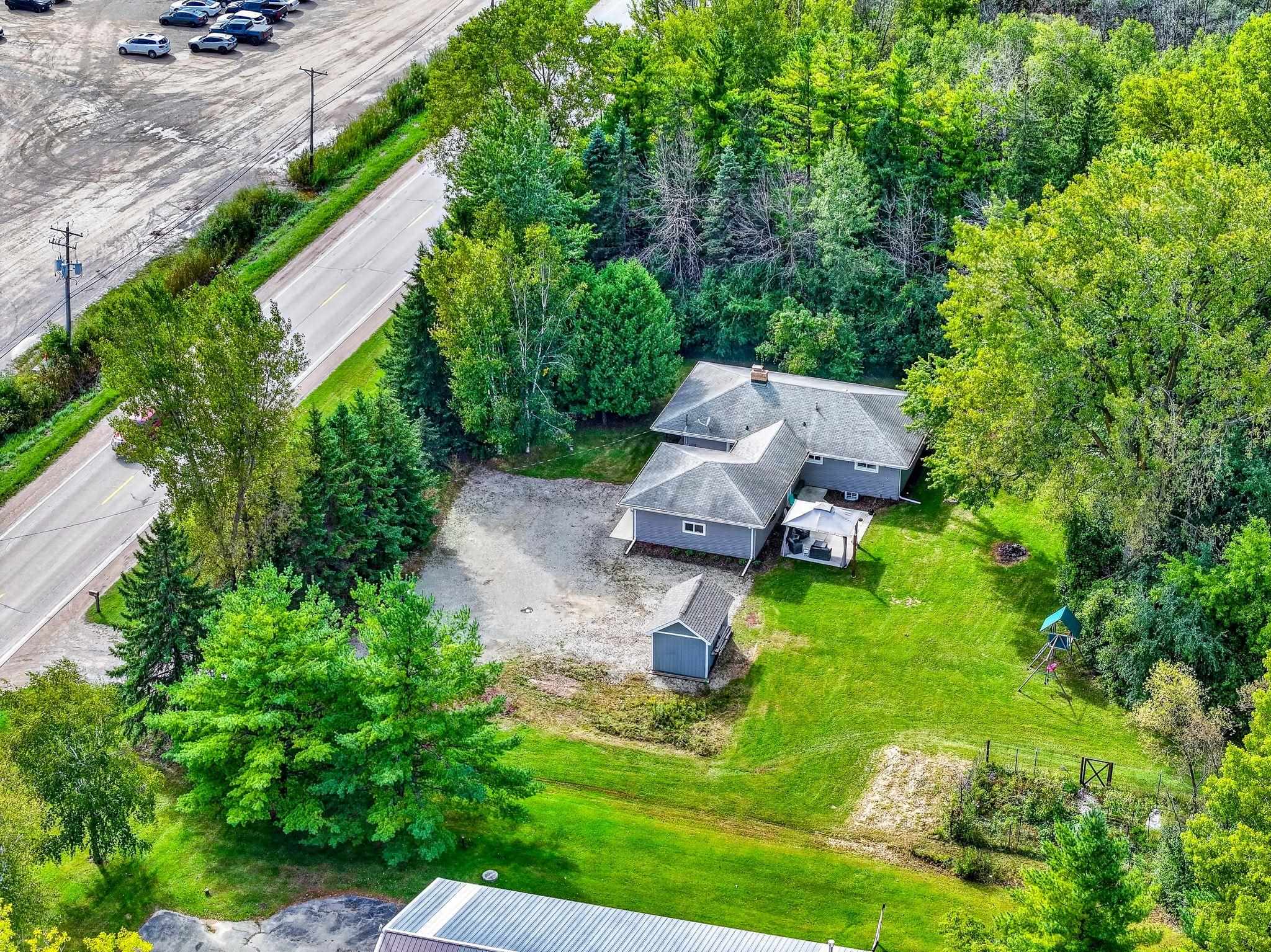 1730 W EDGEWOOD Drive