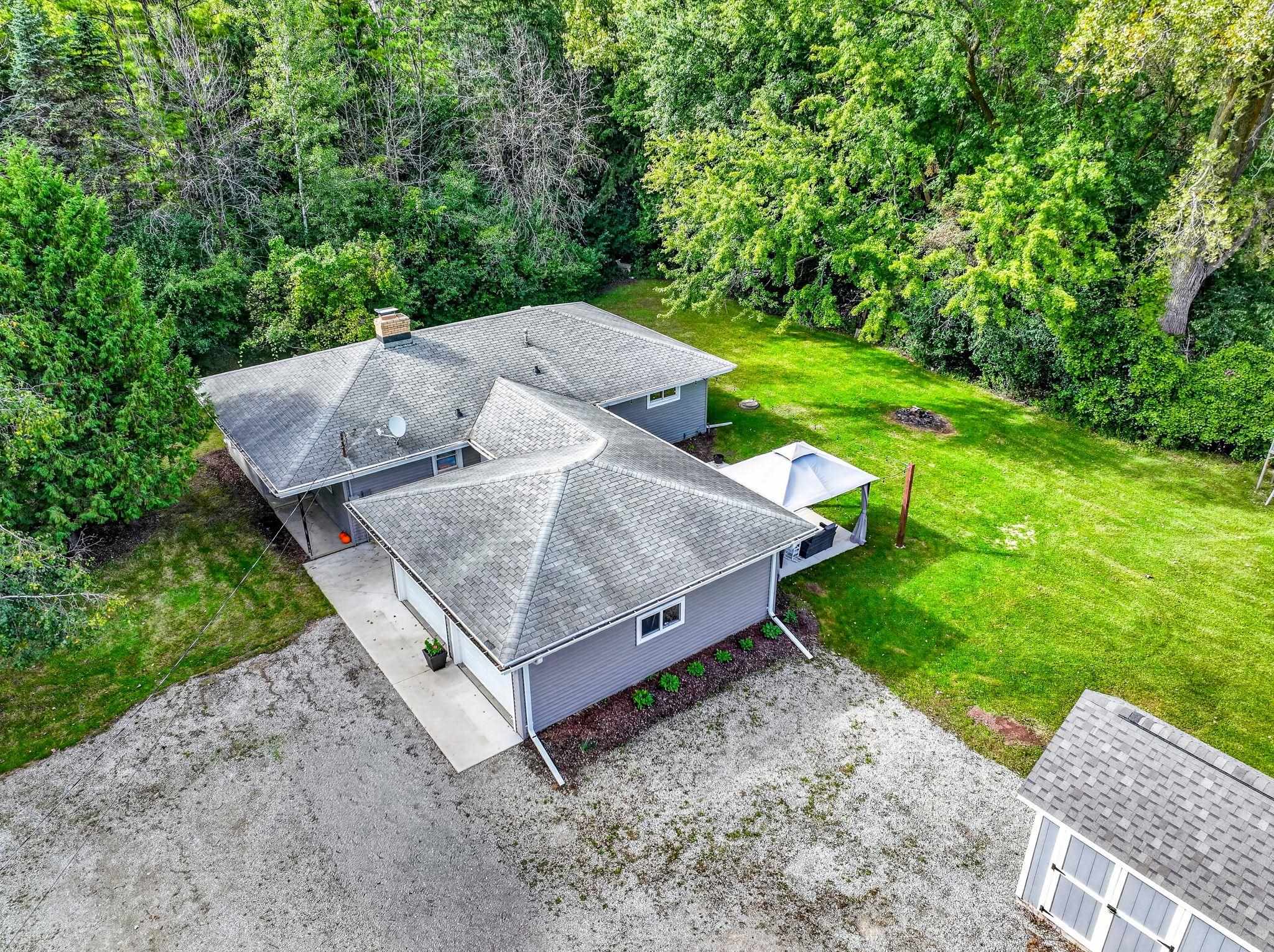 1730 W EDGEWOOD Drive