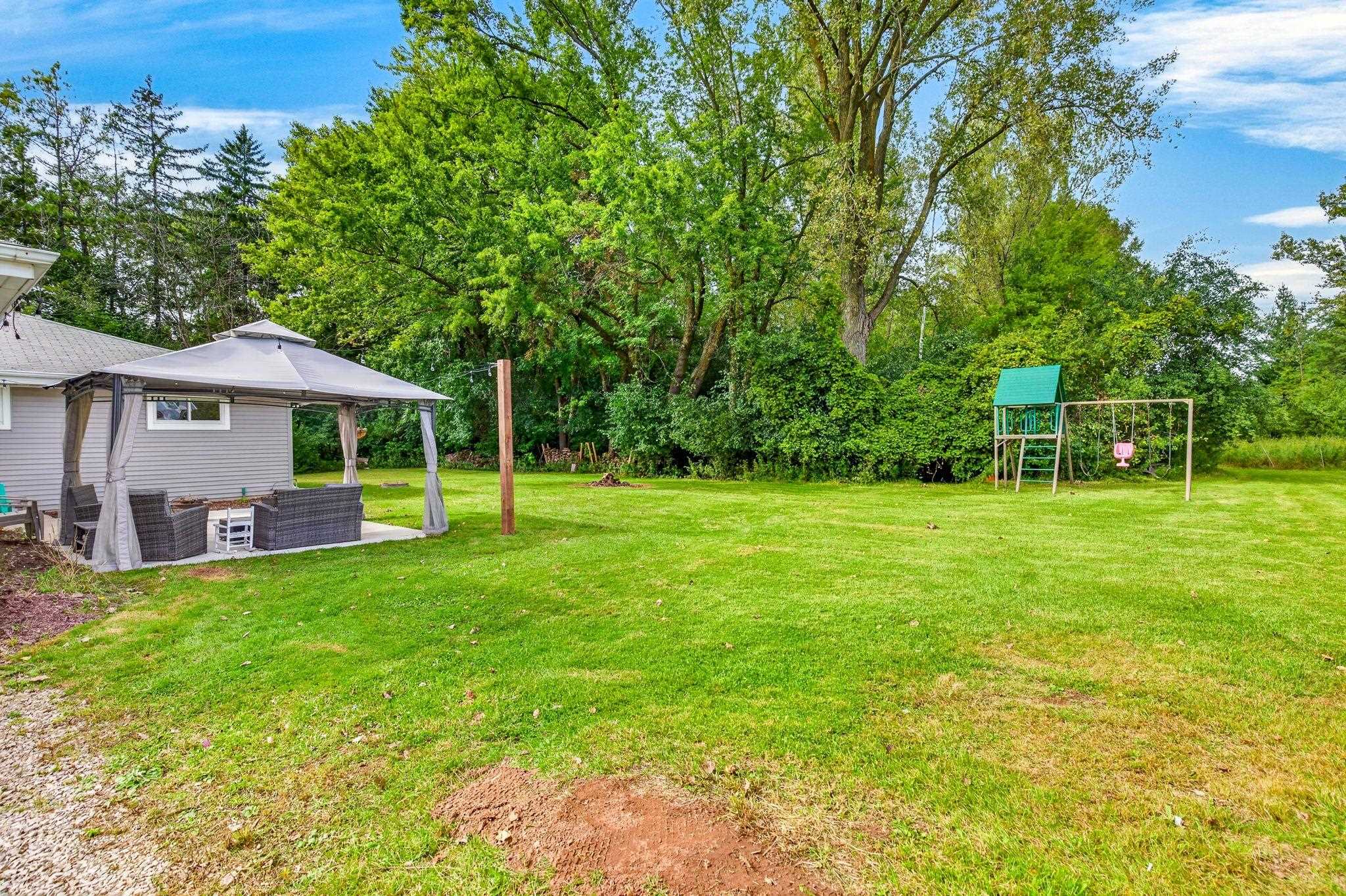 1730 W EDGEWOOD Drive