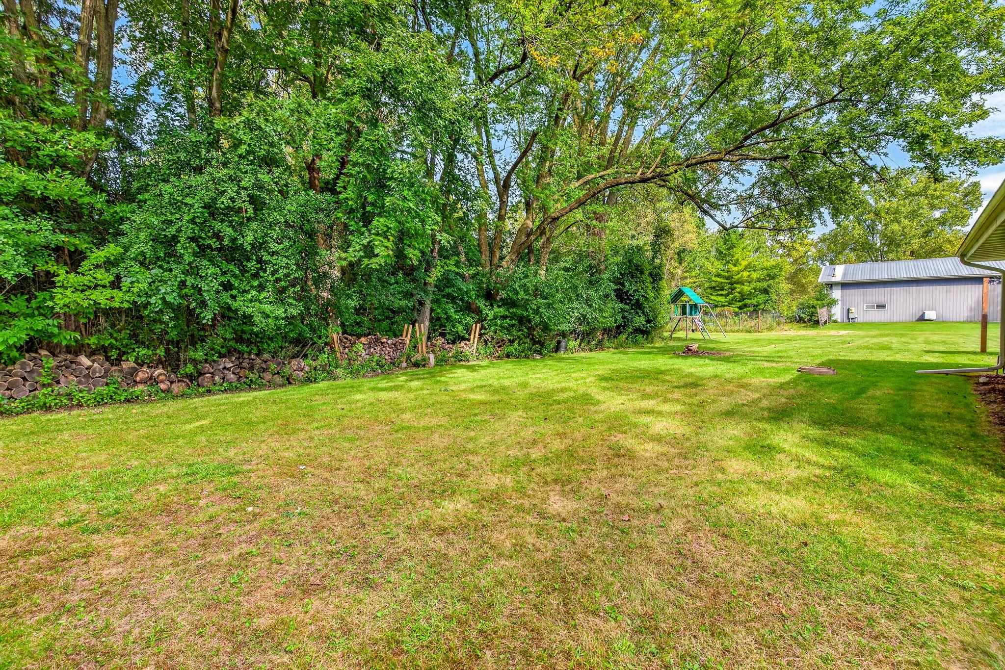 1730 W EDGEWOOD Drive