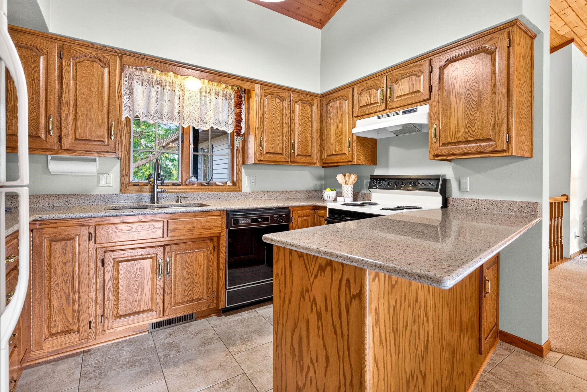 W6561 CEDAR Lane