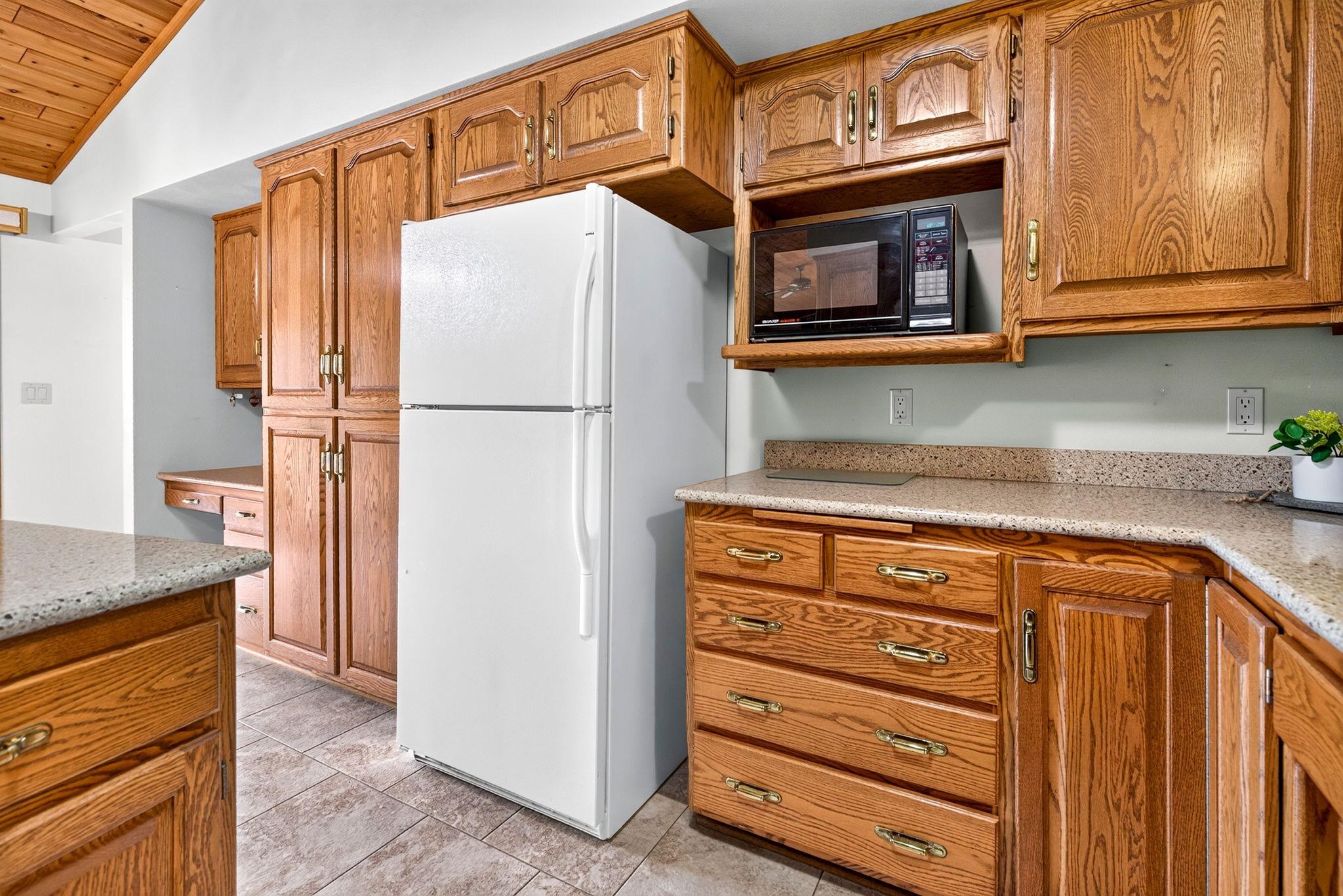 W6561 CEDAR Lane