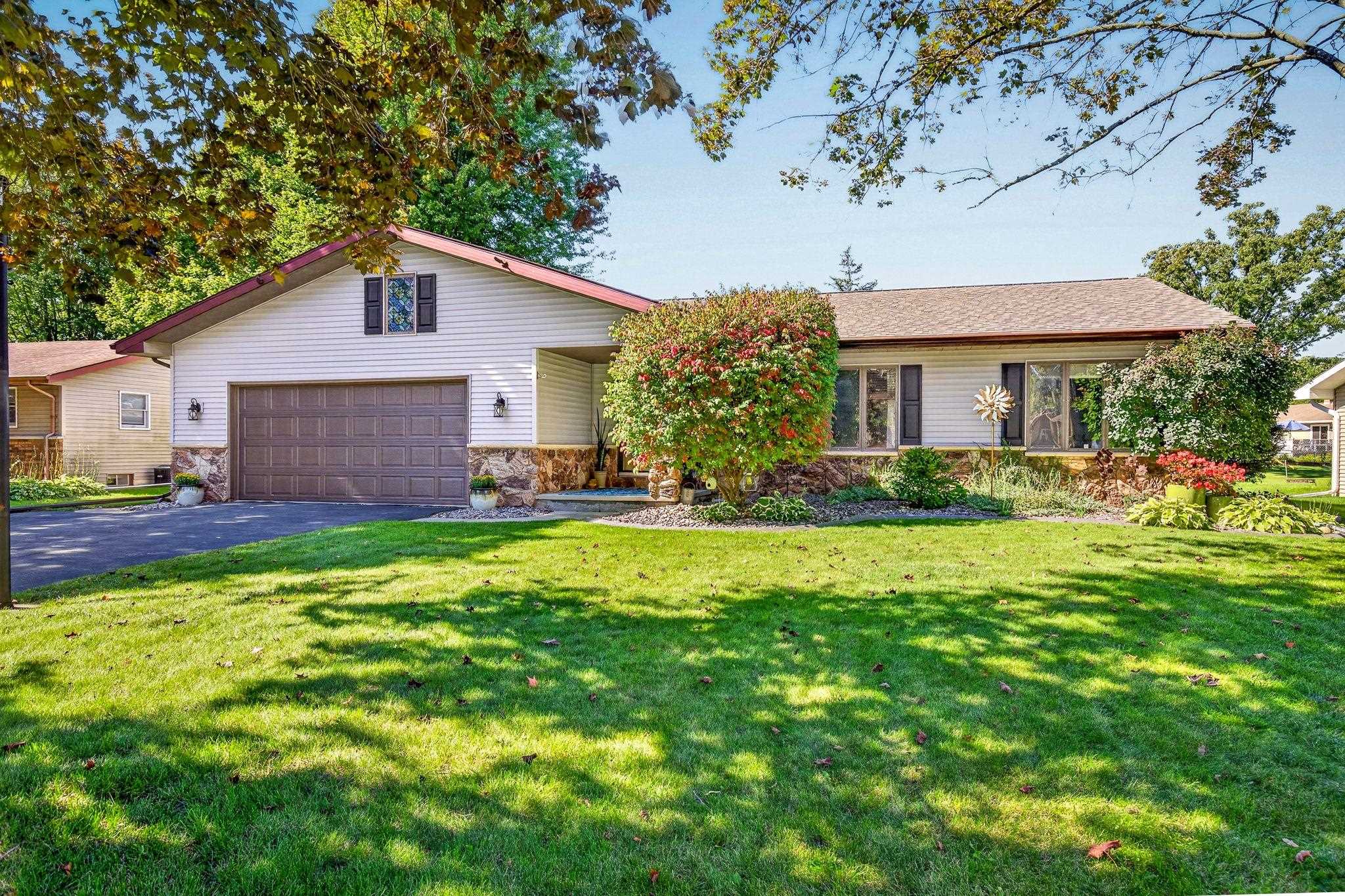 629 WOODSIDE Drive