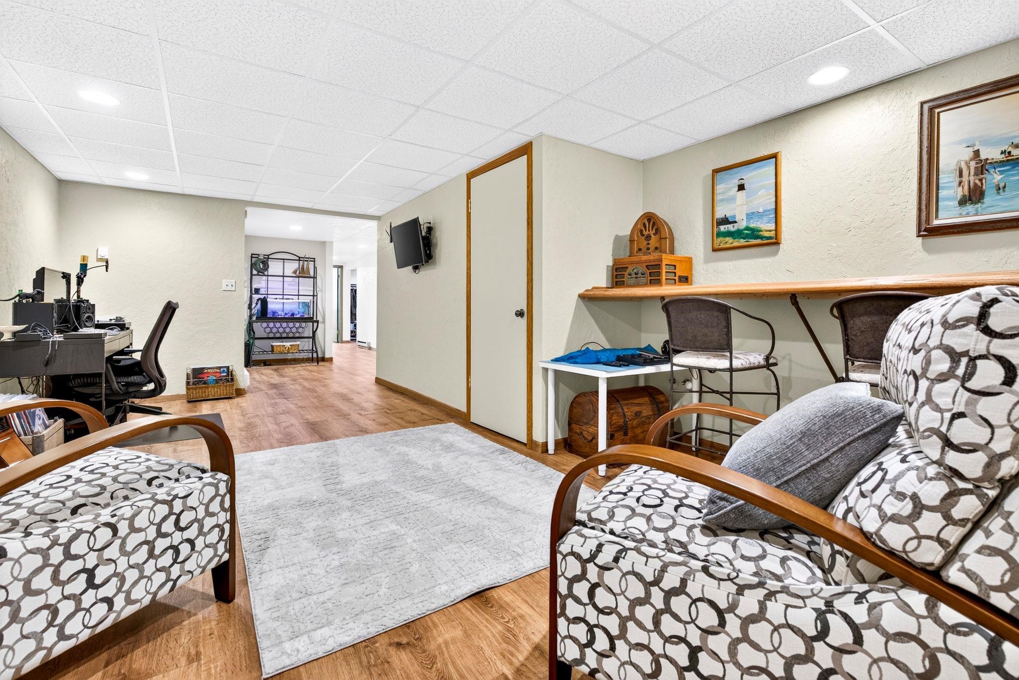 629 WOODSIDE Drive