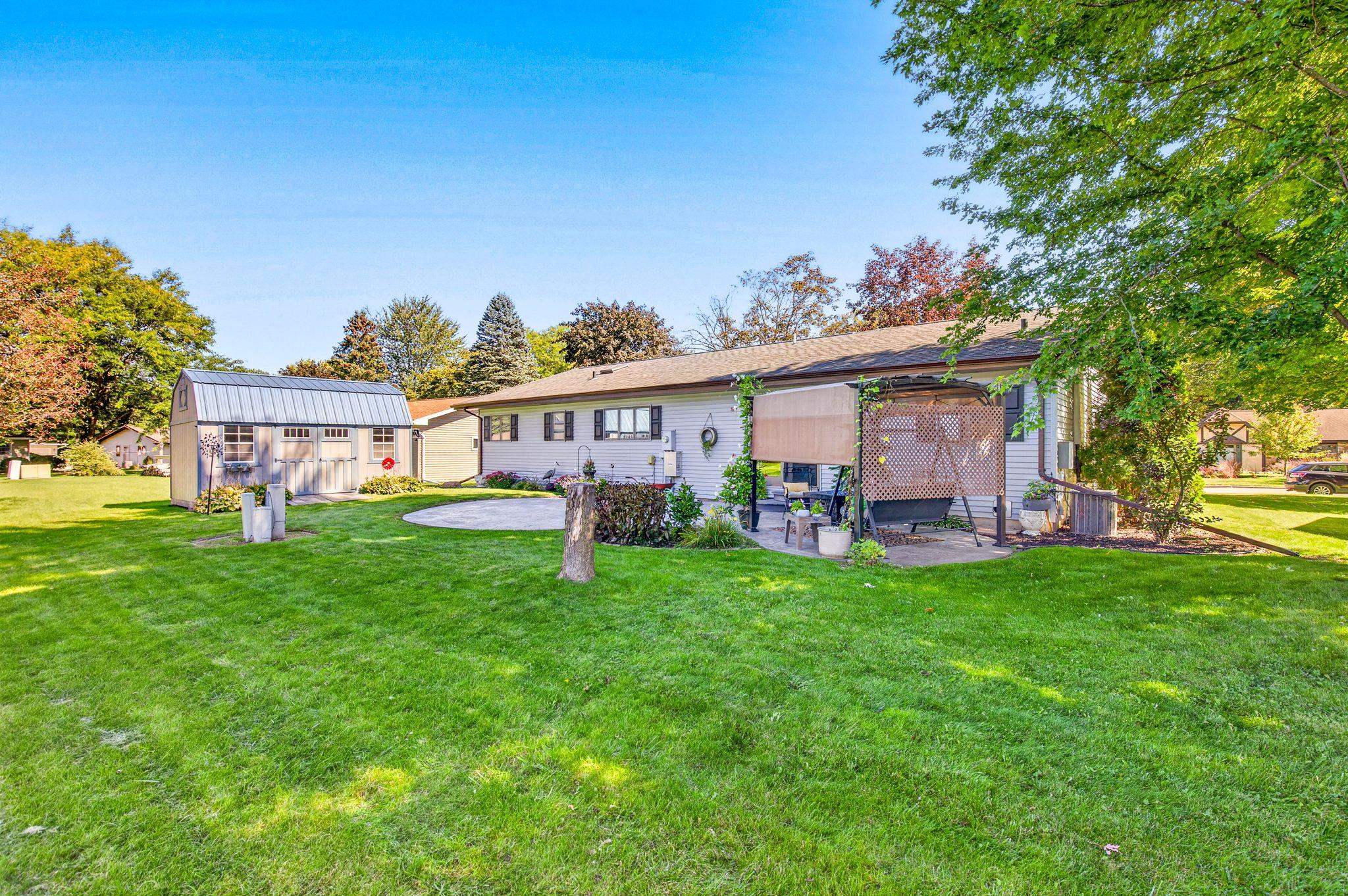 629 WOODSIDE Drive
