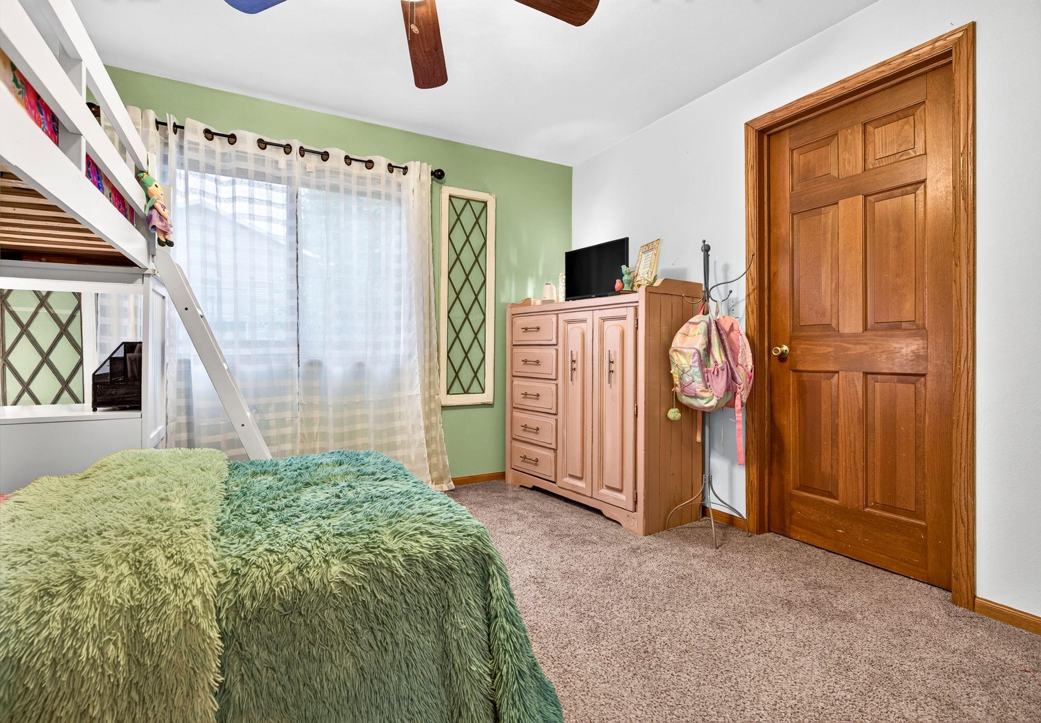 1408 W SENECA Drive