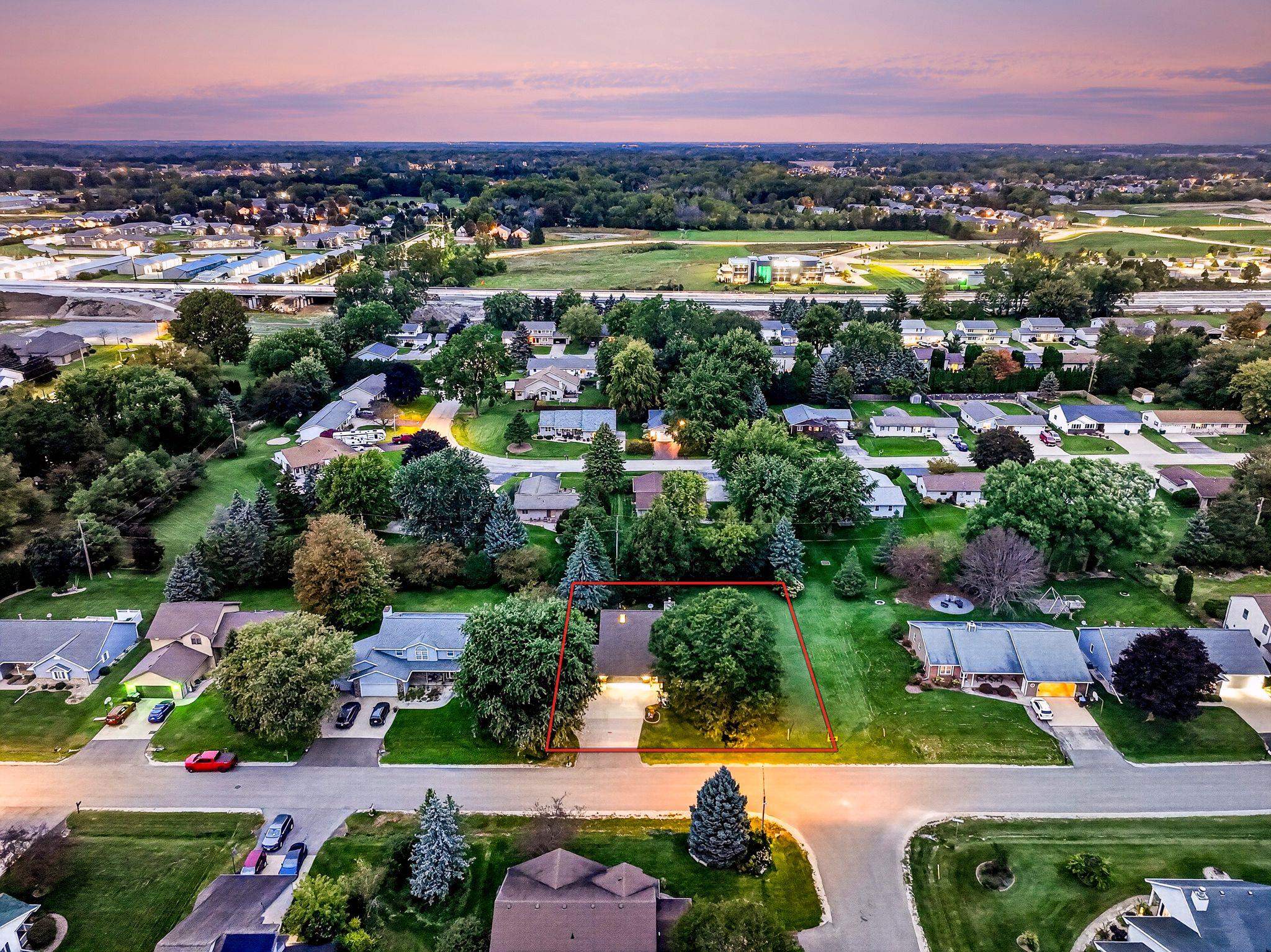 1408 W SENECA Drive
