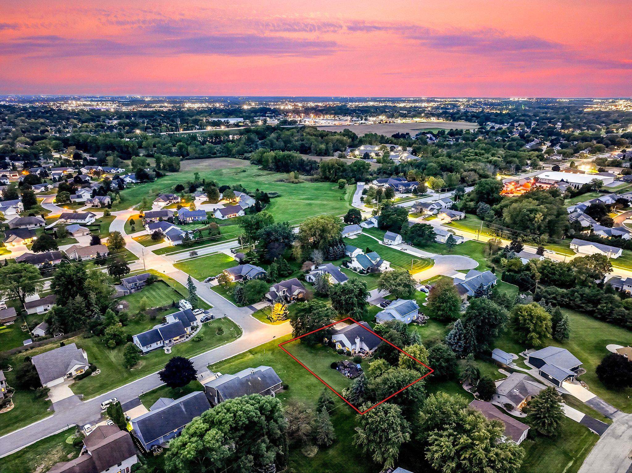 1408 W SENECA Drive