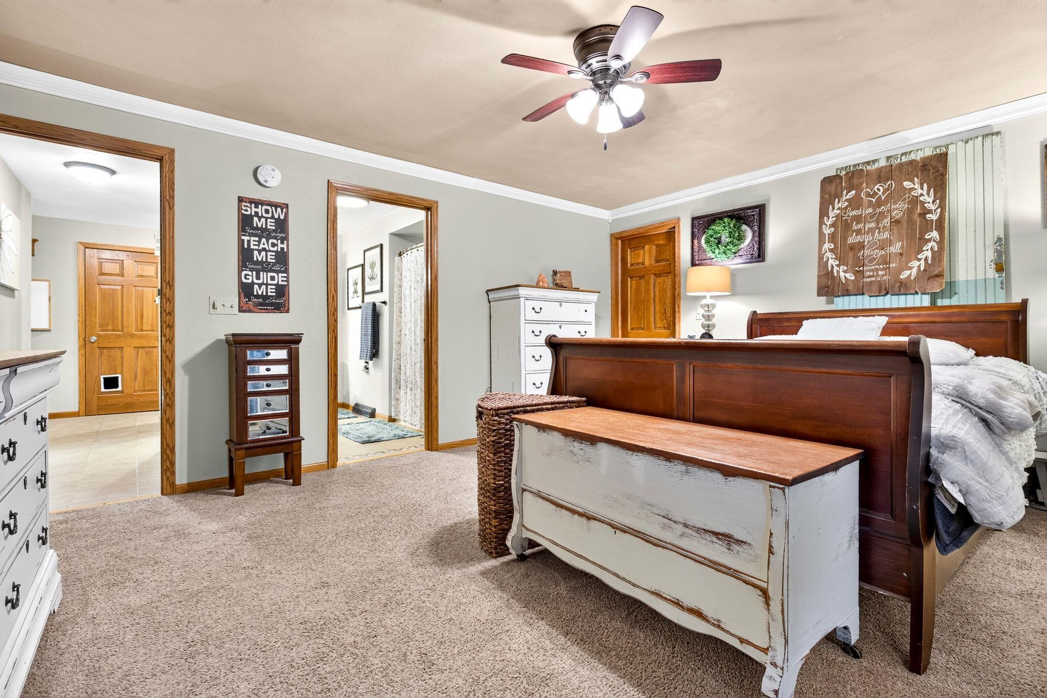 1408 W SENECA Drive