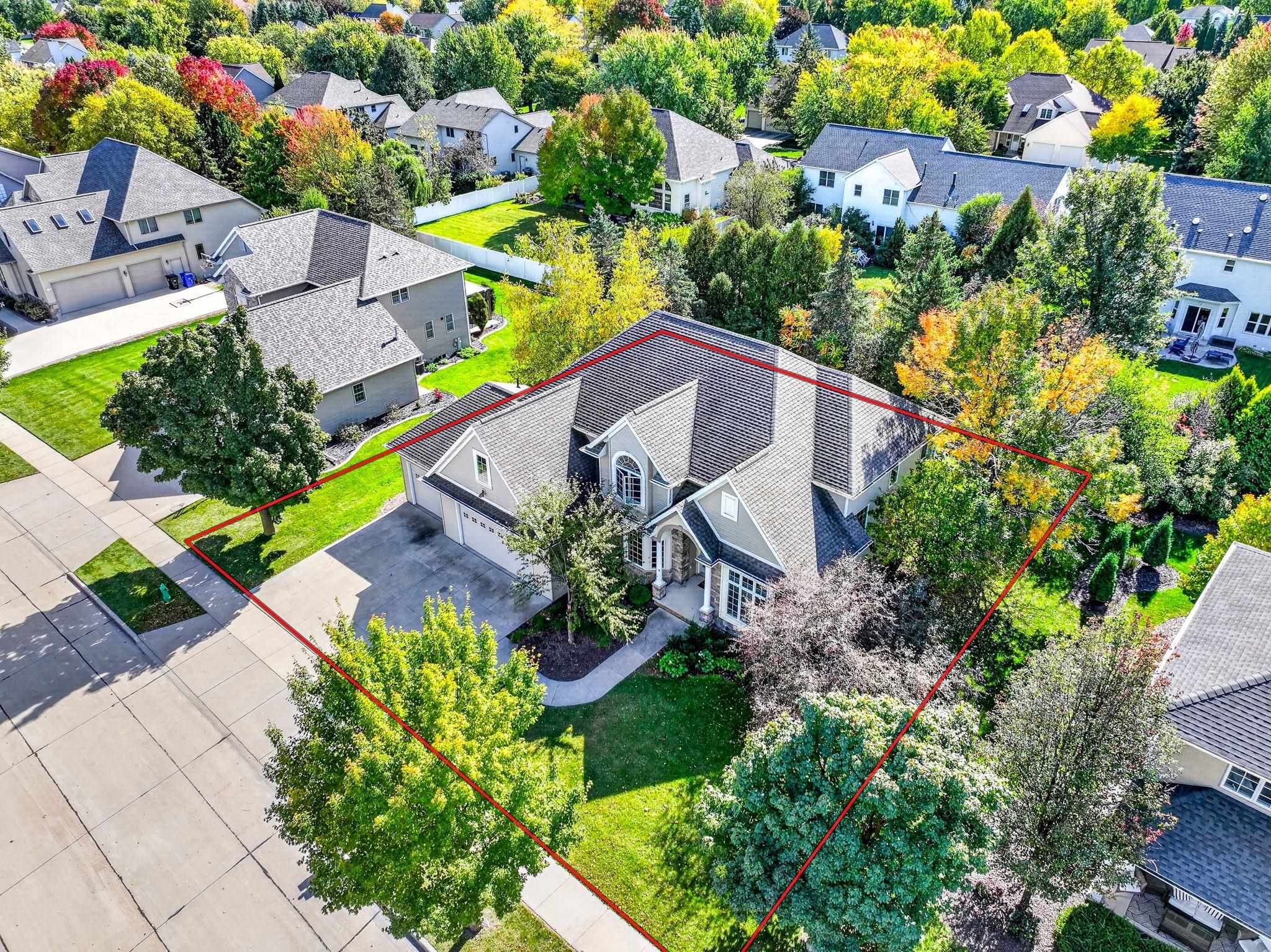 309 E WENTWORTH Lane