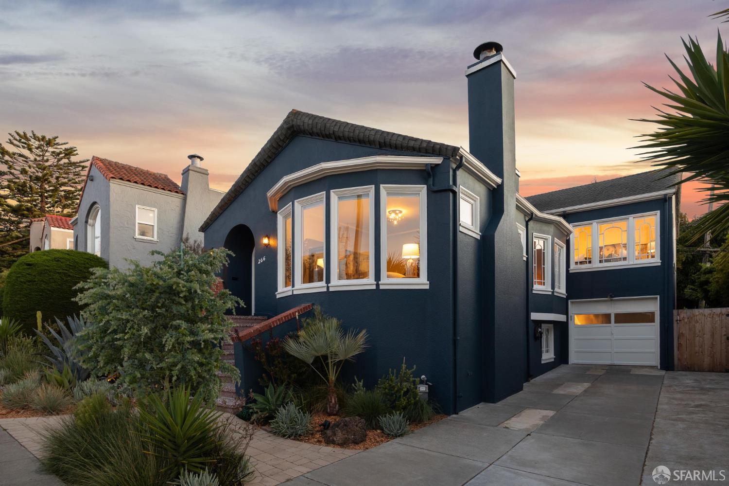 266 S Hill Boulevard