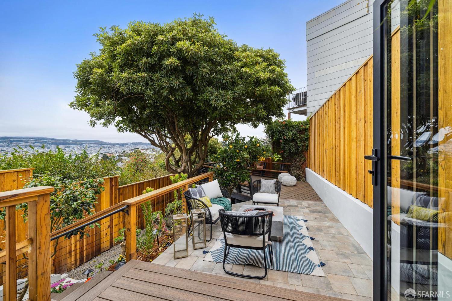 112 Conrad Street