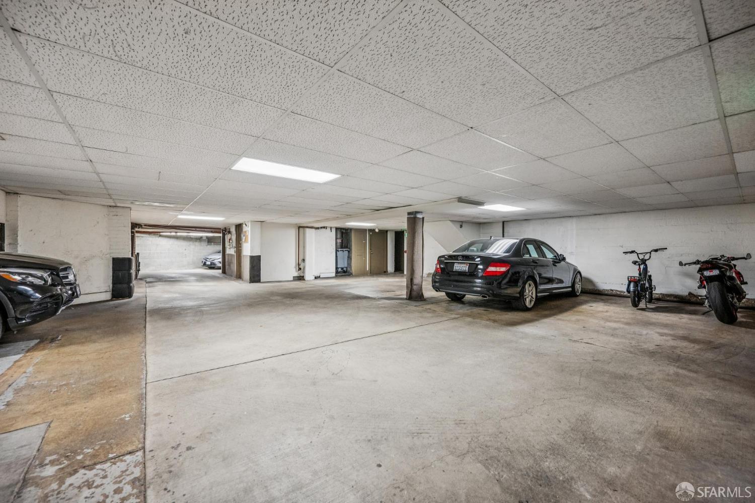 901 Powell Street # 18