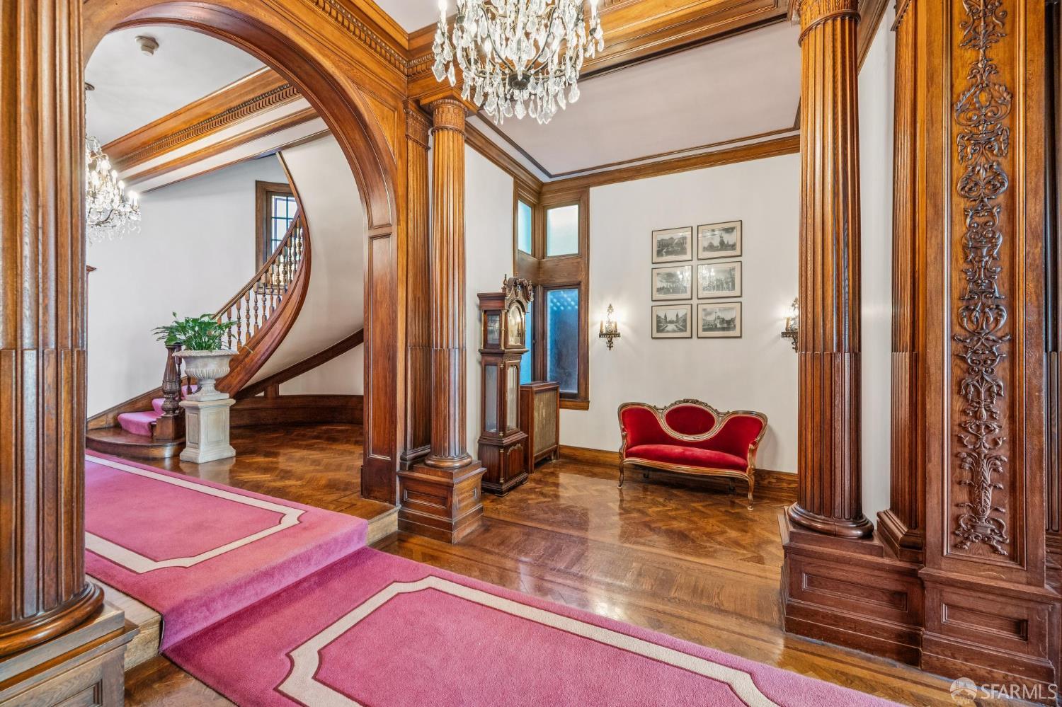 901 Powell Street # 18