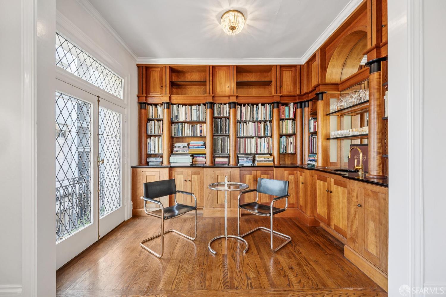 901 Powell Street # 18