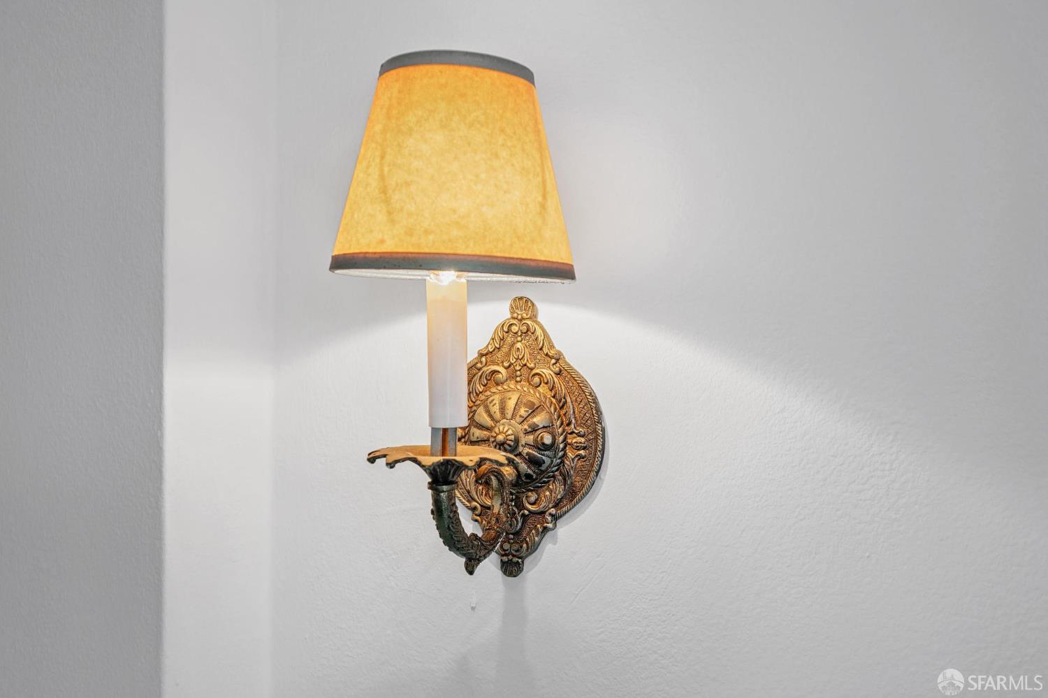 901 Powell Street # 18