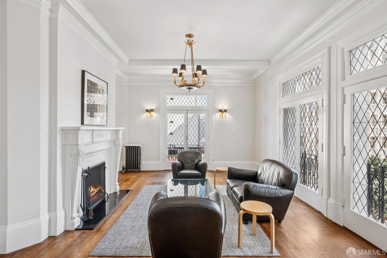 901 Powell Street # 18