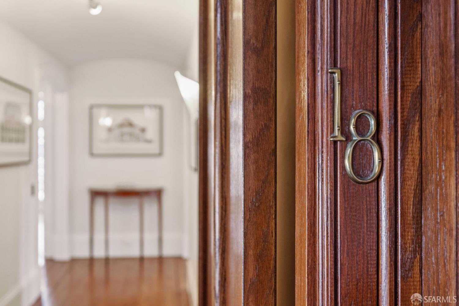 901 Powell Street # 18