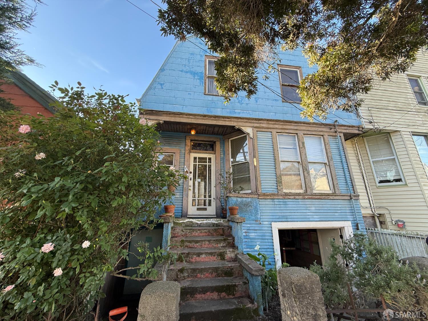 286 Crescent Avenue