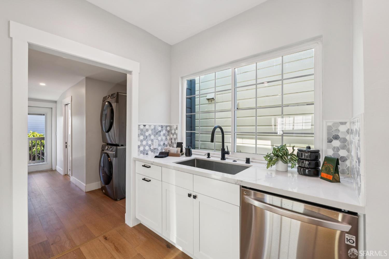 433 Excelsior Avenue