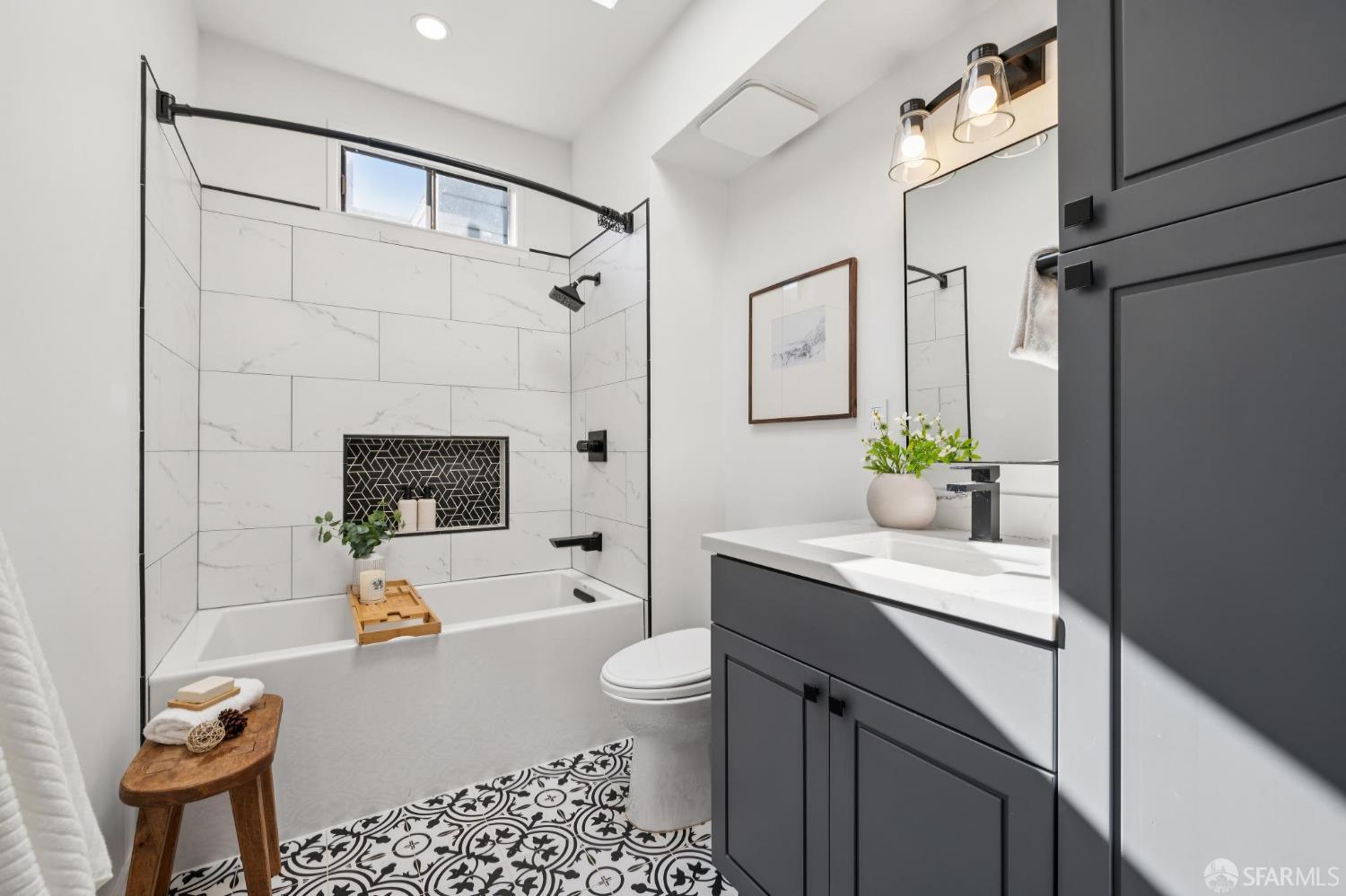 433 Excelsior Avenue