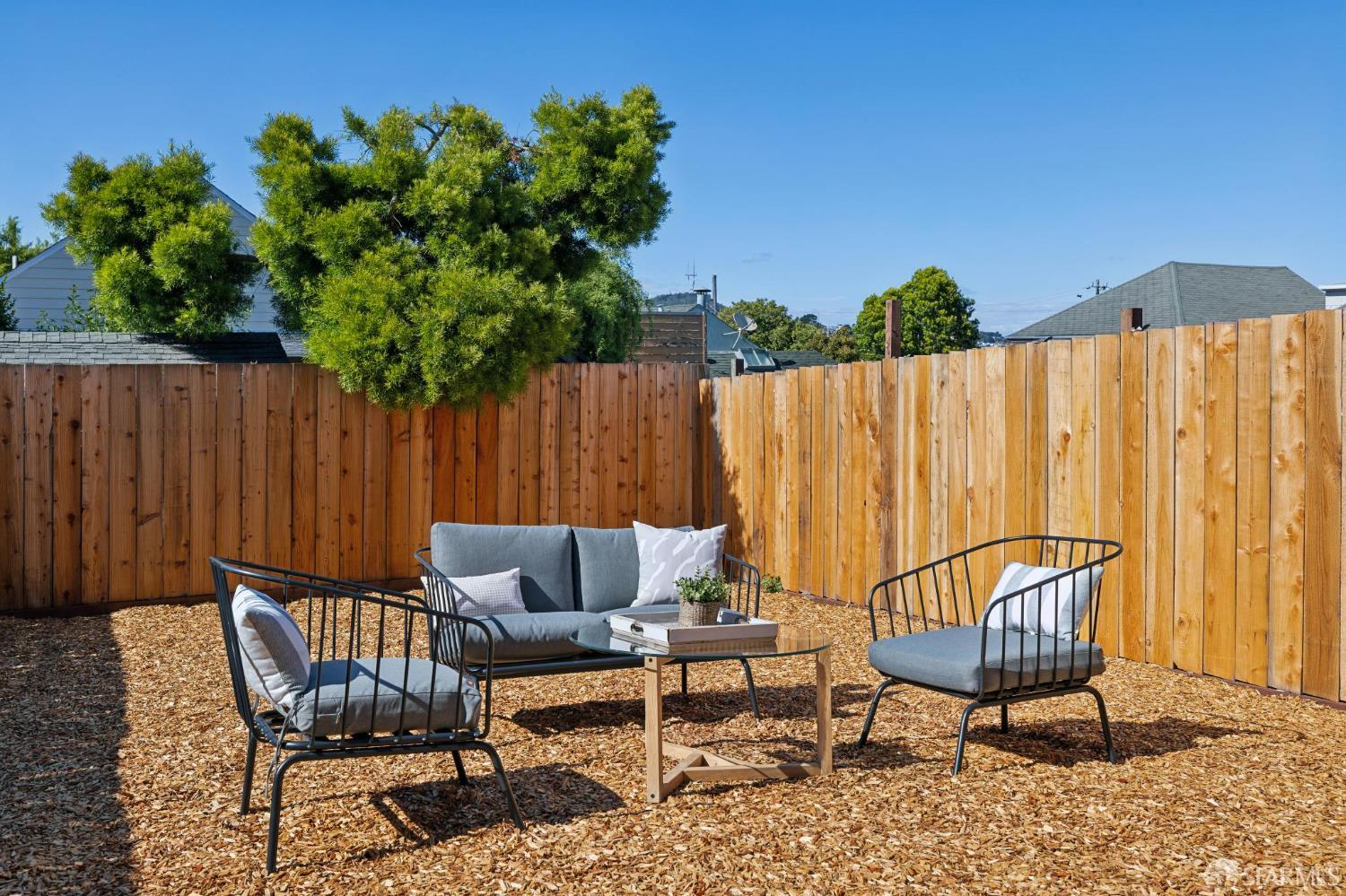 422 Winchester Street