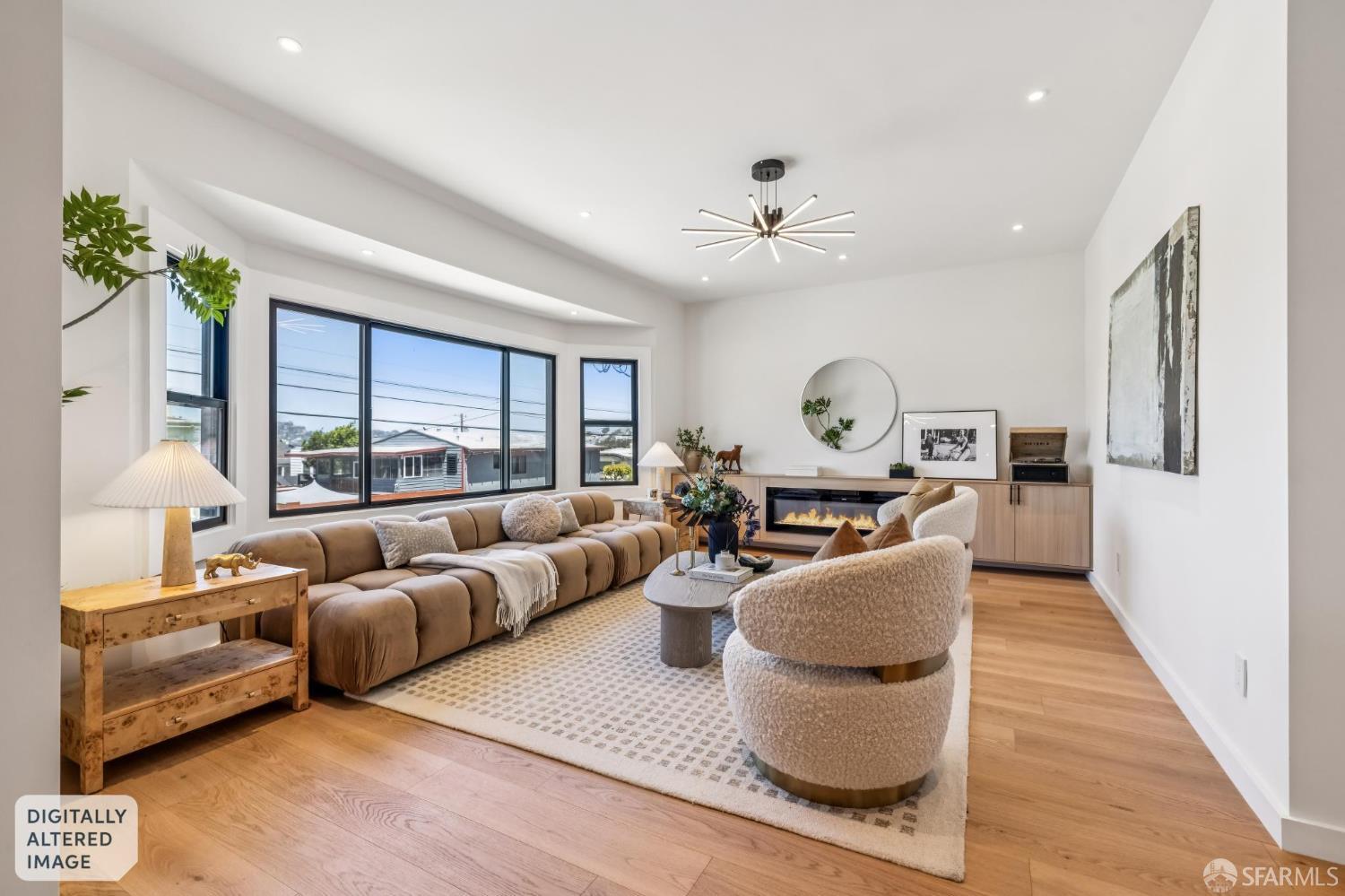 323 Chicago Way