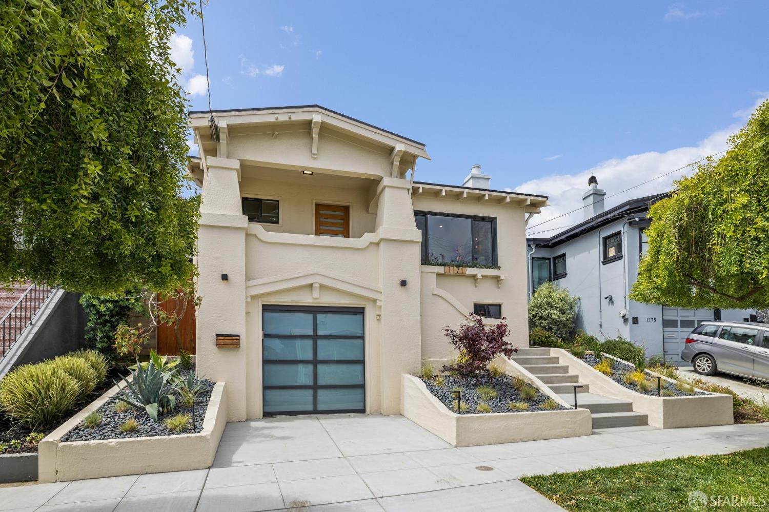 1171 Munich Street