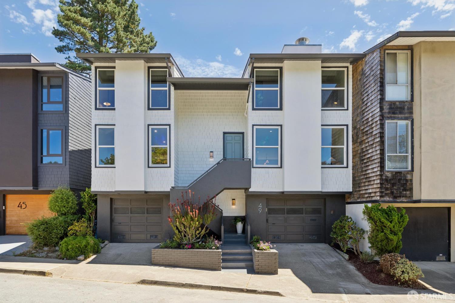 49 Turquoise Way