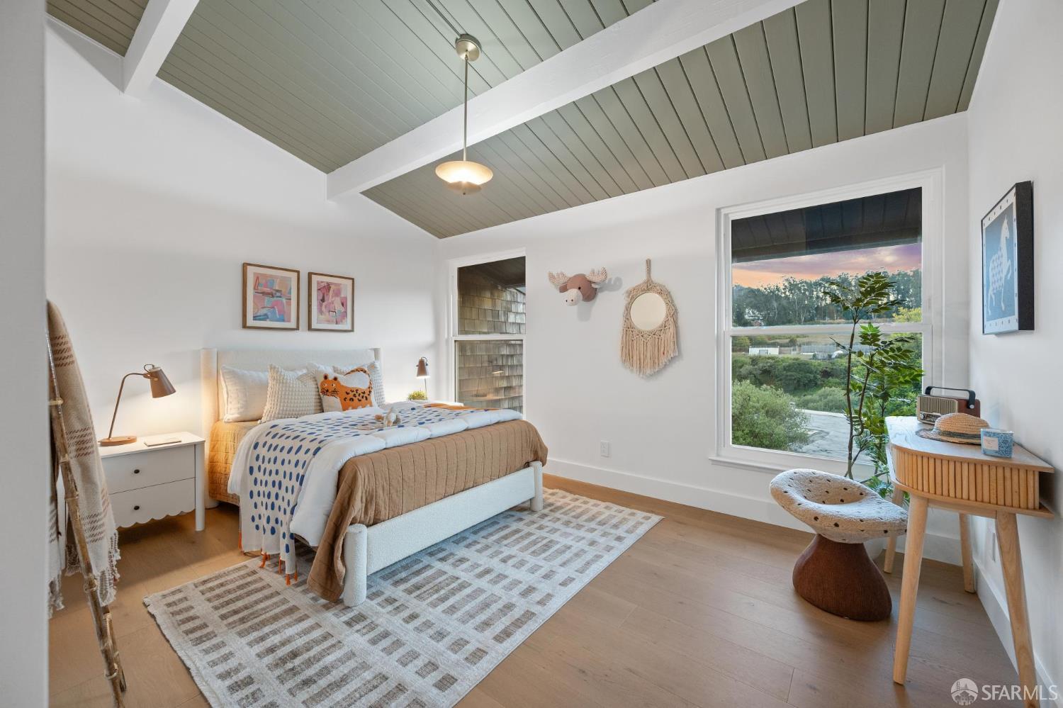 49 Turquoise Way