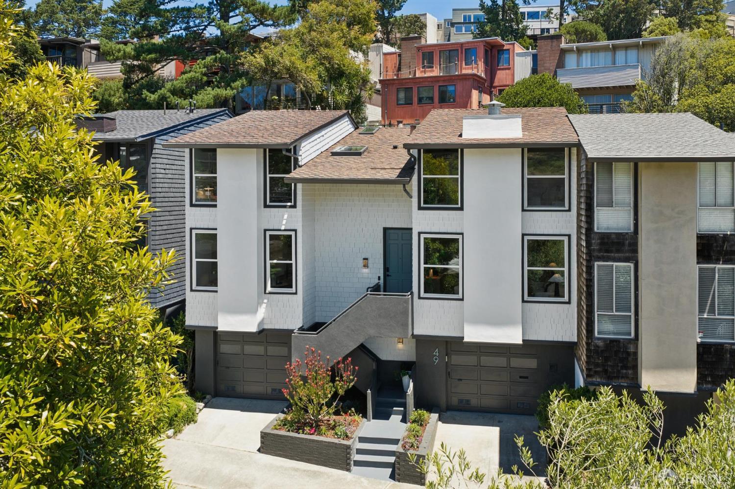 49 Turquoise Way