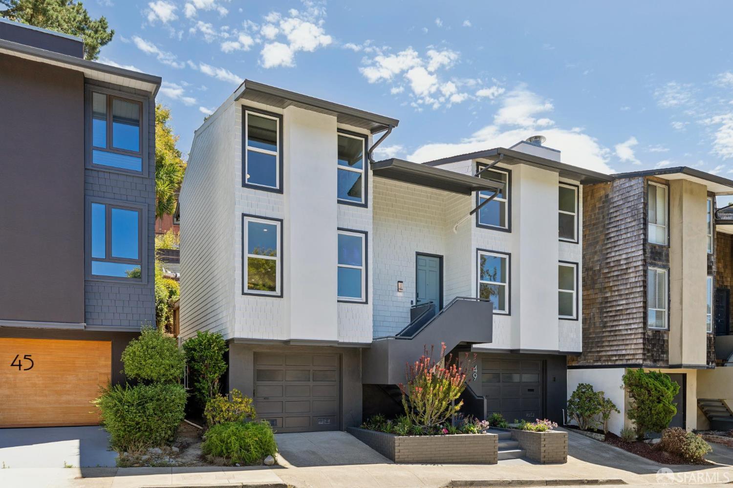 49 Turquoise Way