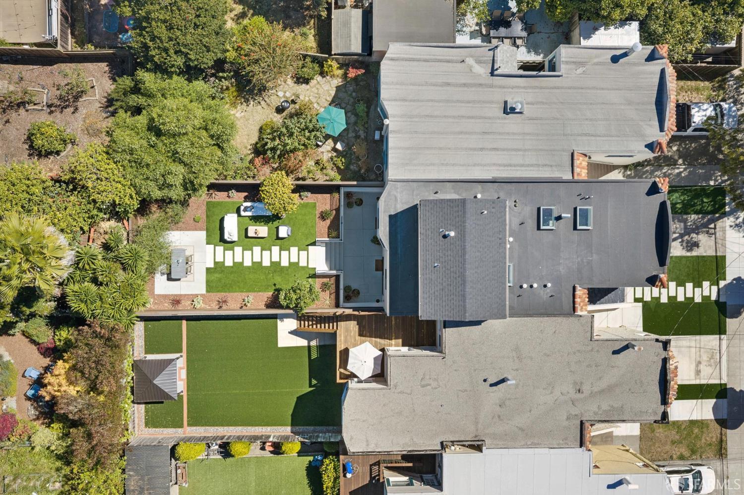 122 Flood Avenue