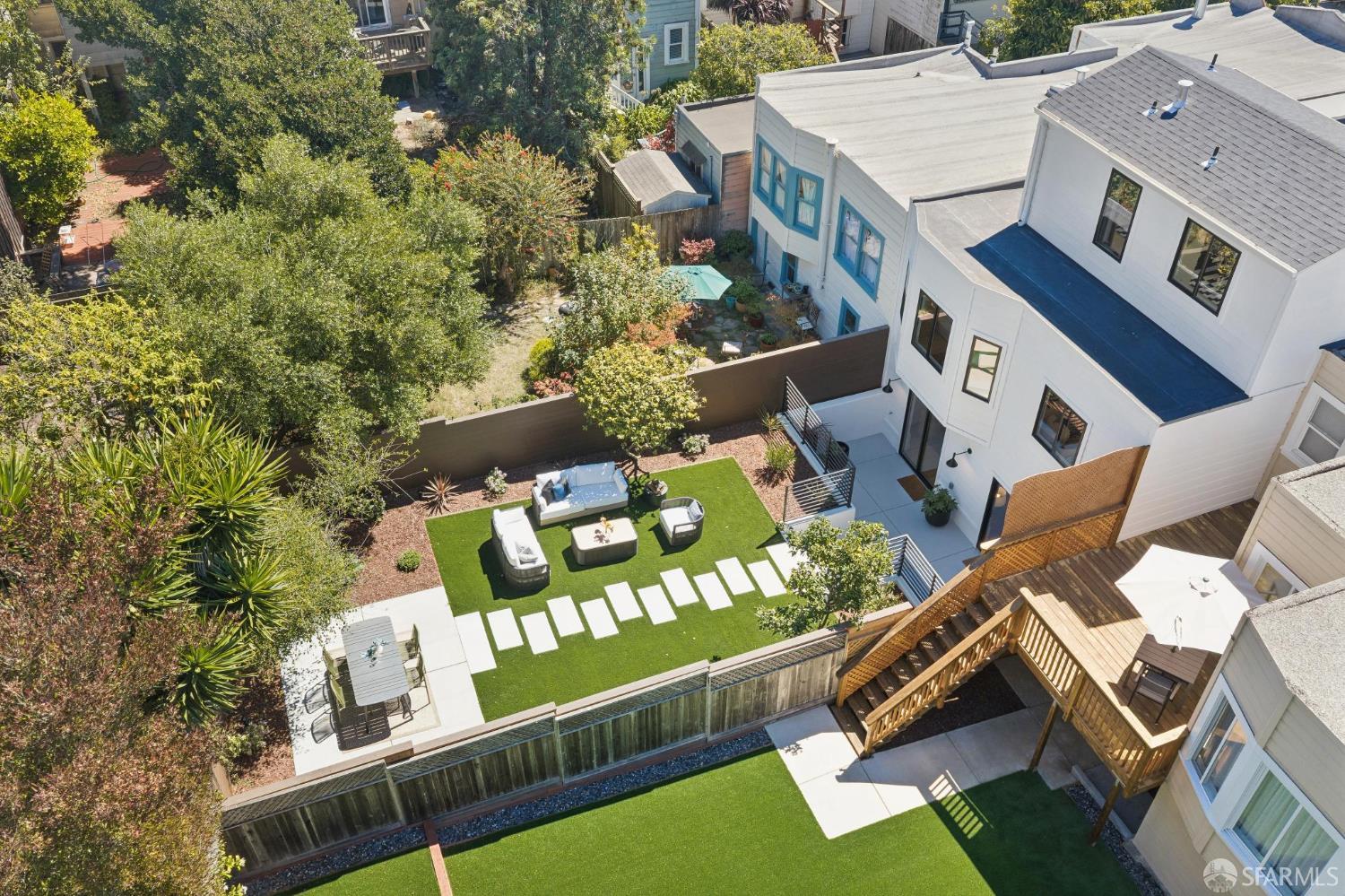 122 Flood Avenue