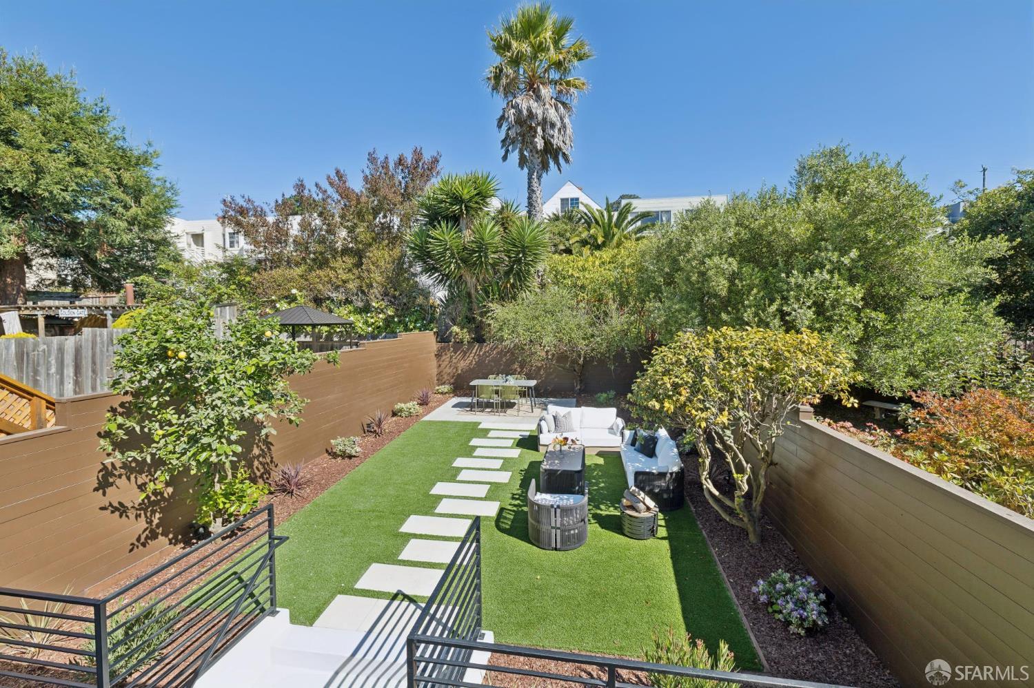 122 Flood Avenue