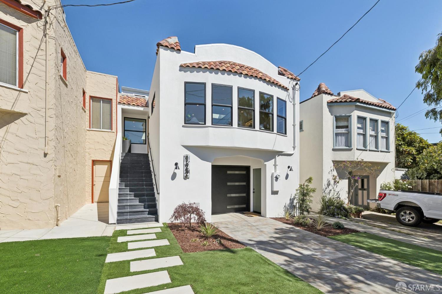 122 Flood Avenue