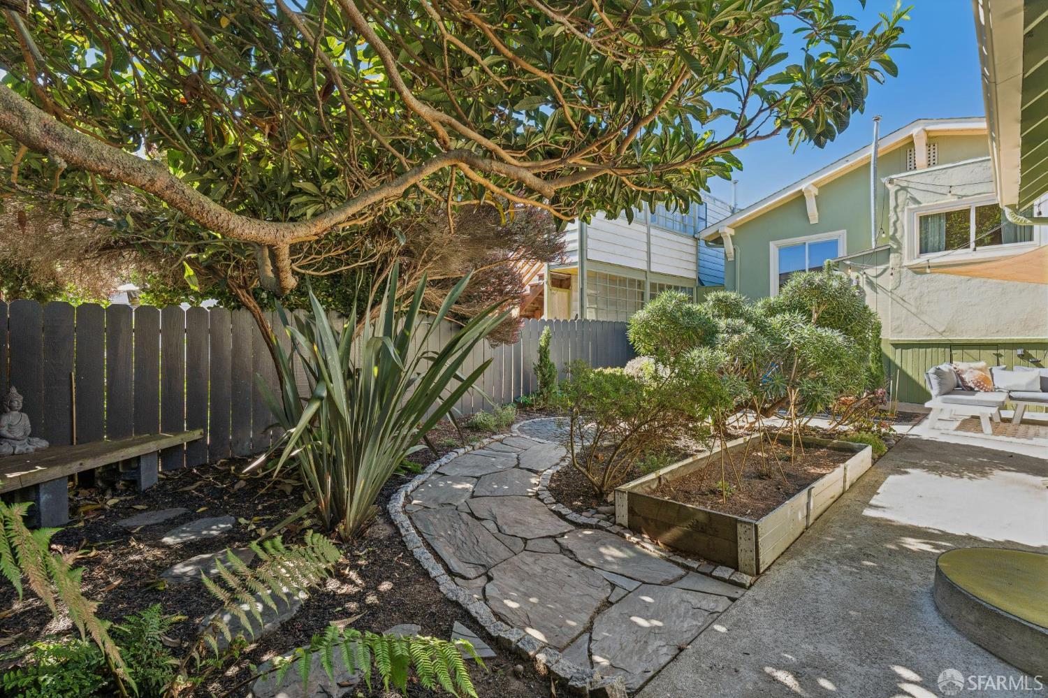 225 Naylor Street