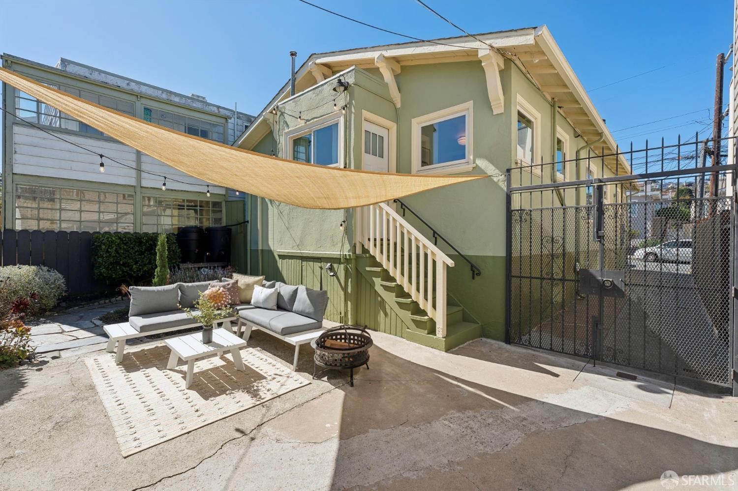 225 Naylor Street